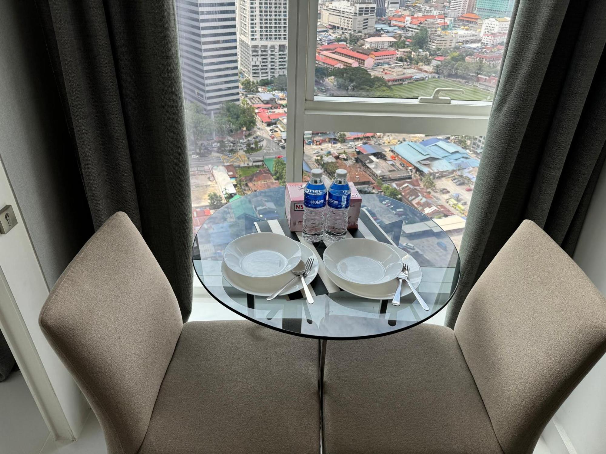 The Platinum Klcc By Garden Suites Kuala Lumpur Esterno foto
